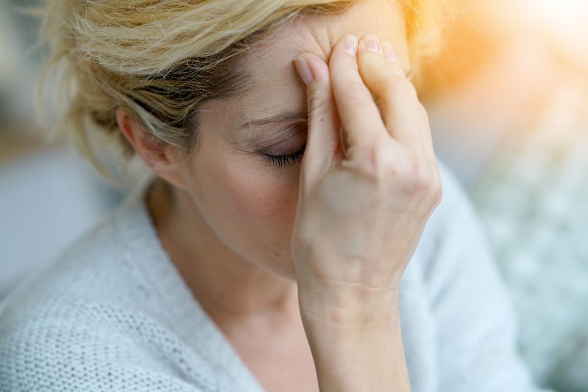 Non-Invasive Methods for Diagnosing and Treating Chronic Headaches